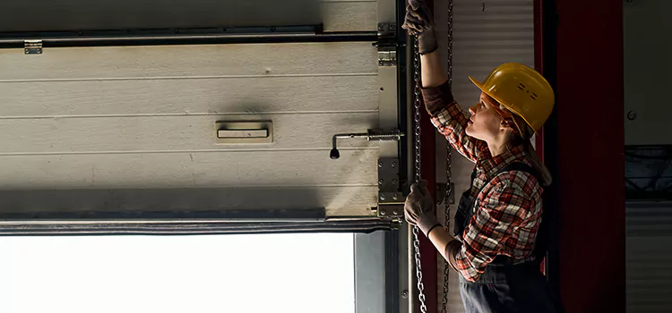 Addressing Common Garage Door Stoppage Issues in Little Rock, AR